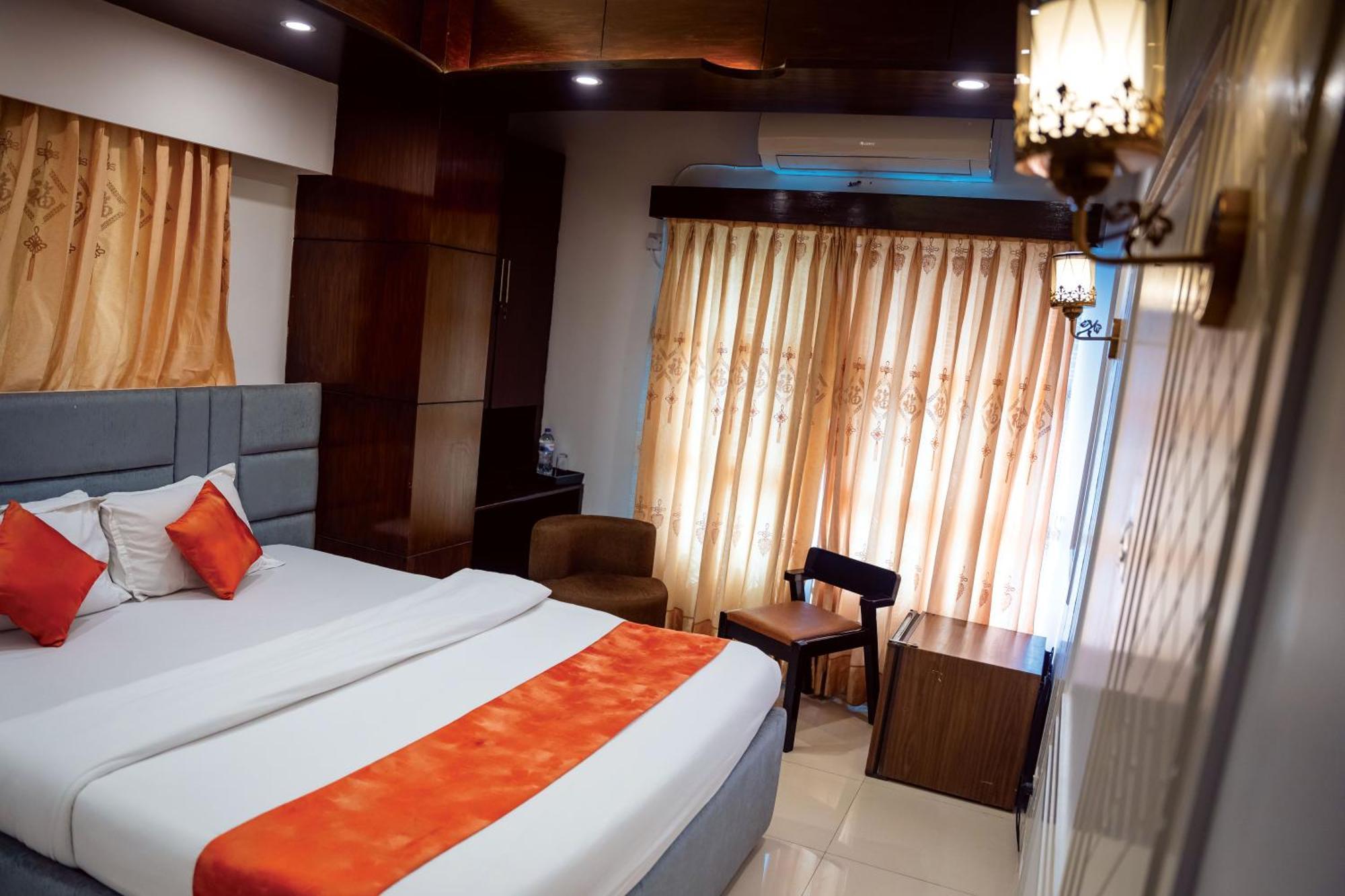 The Al Aqsa Hotel Chittagong Exterior photo