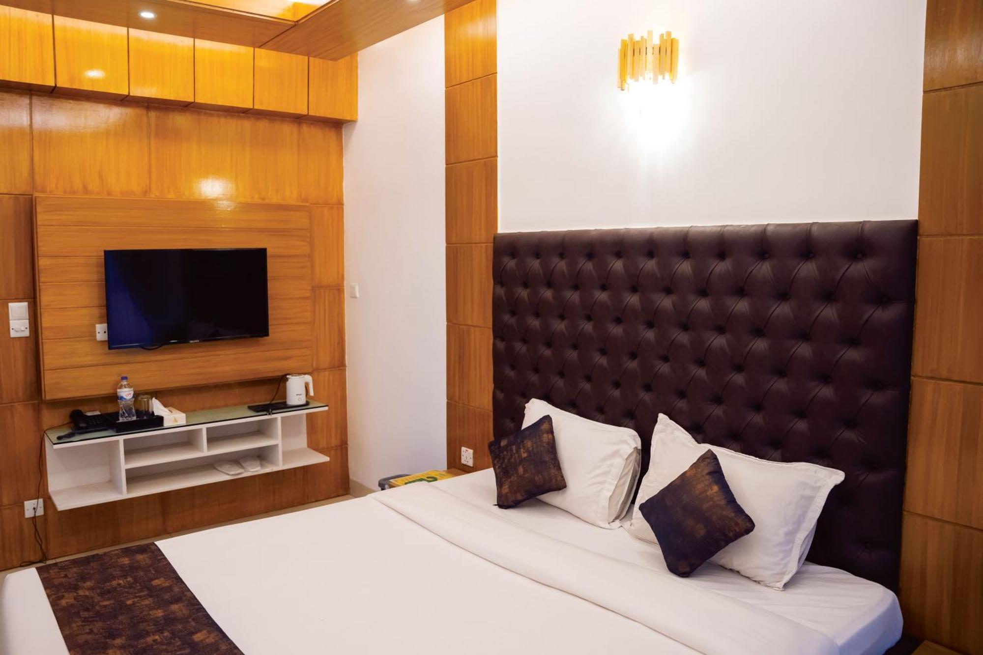 The Al Aqsa Hotel Chittagong Exterior photo