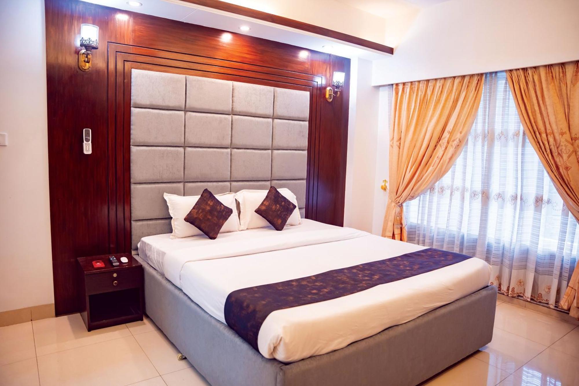 The Al Aqsa Hotel Chittagong Exterior photo